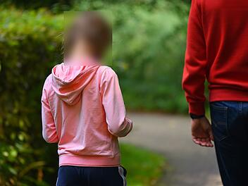 Höchberg: Vater bringt Kinder nach Urlaub nicht zurück - Mutter mit verzweifeltem Hilferuf