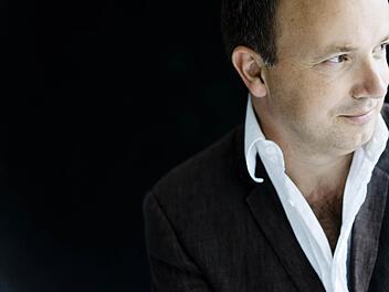 Roland Kluttig, Generalmusikdirektor am Landestheater CoburgFoto: Marco Borggreve