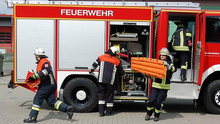 Jeder Handgriff muss sitzen, denn bei einem Notfalleinsatz ist schnelle Hilfe gefragt. Foto: Günther Straub
