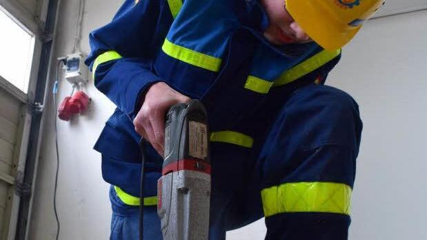 Bohren, schrauben, hämmern - wer gern selbst Hand anlegt, ist bei der THW-Jugend gut aufgehoben. Foto: THW