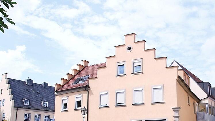 Die Tourist-Info der Stadt Haßfurt liegt ganz in der Nähe der Main-Anlegestelle für Schiffe, für viele Main-Kreuzfahrer ist sie erste Anlaufstelle.