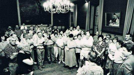 Empfang der Sektion Neustadt des Deutschen Alpenvereins im Jahre 1996 im alten Rathaus der Stadt Villeneuve-sur-Lot Repros: Dieter Seyfarth