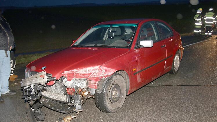 An einem unbeschränktem Bahnübergang zwischen Coburg und Bad Rodach kam es am Donnerstagmorgen zu einem Unfall zwischen einem Zug und einem Auto. Foto: Stelzner