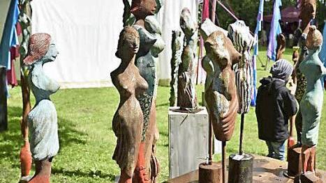 Ausgefallener Gartenschmuck wurde ebenfalls angeboten.