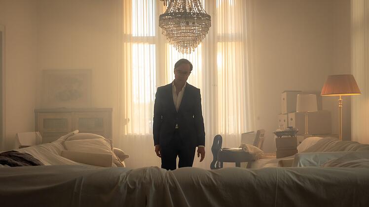 Anwalt unter Mordverdacht: F&uuml;r Vernau (Jan Josef Liefers) l&auml;uft es im neunten Film der Reihe nicht rund.