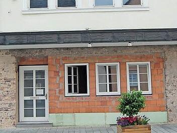 Kritik löst die Fassade des Gebäudes in der Inneren Bamberger Straße 3 aus.  Foto: Andreas Welz