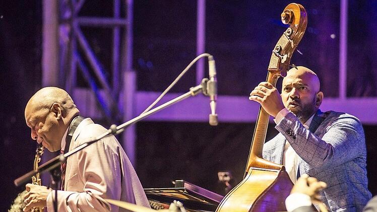 Hot! Das Branford Marsalis Quartet spielte am Dechsendorfer Weiher Jazz auf Weltklasseniveau.  Foto: Kilian Reil