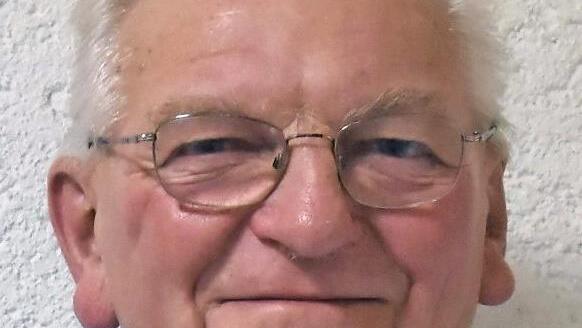 Die Brieftaubenreisevereinigung Haßfurt und Umgebung ehrte Hellmuth Buchwald aus Untermerzbach als Vereinsmeister. Foto: ul