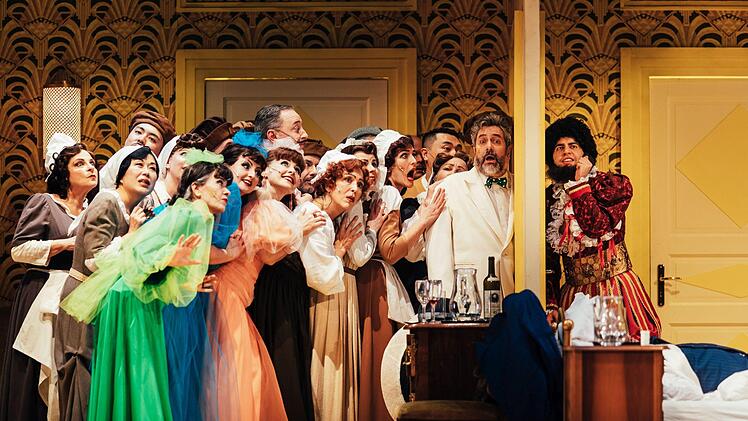 In der Inszenierung von Felix Seiler feierte das Musical "Otello darf nicht platzen" seine Coburger Erstaufführung am Landestheater.Foto: Sebastian Buff