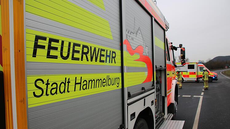 Eindrücke vom Unfall an der Anschluss-Stelle Hammelburg-Ost. Foto: Ralf Ruppert