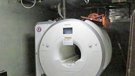 Das neue Gerät ist leistungsfähiger und schneller.