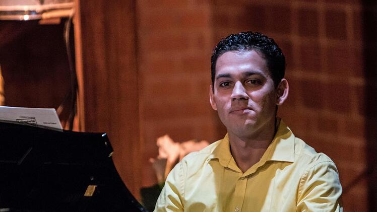 Impressionen vom Kinderkonzert "Herr Buffo und der Notendieb" im Coburger Theater in der Reithalle: Marco A. Cruz Otero.Foto: Jochen Berger