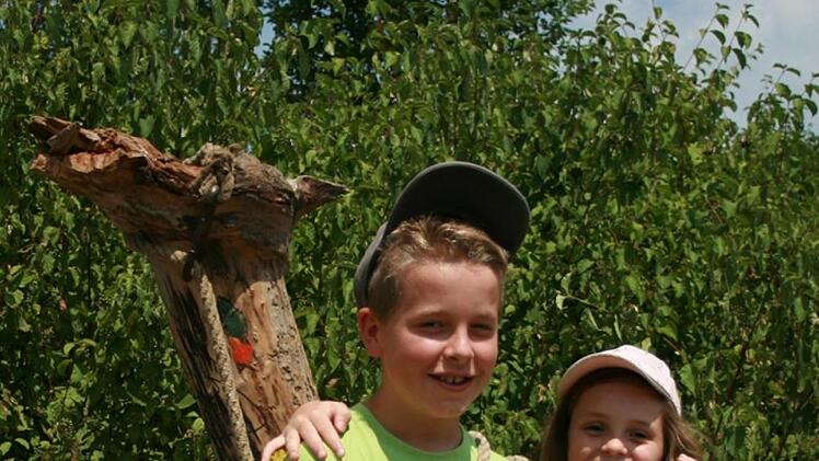 Wenn's schlecht lief, drohte der Marterpfahl: hier mit Mila Fischer und Jan Haderlein