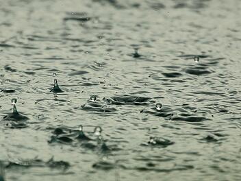 Der Deutsche Wetterdienst warnt vor weiteren Gewittern.
