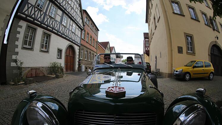 Alte Stadt und alte Autos - das passt einfach zusammen. Heuer kehren die Oldtimer zurück.
