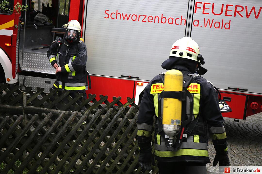 Blitz schlägt in Kirchturm ein und löst Feuerwehreinsatz aus