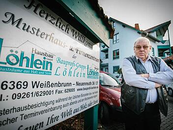 Werner Löhleins Unternehmen Hausbau Löhlein ist in die Insolvenz gerutscht. Er hofft, dass seine Kunden trotzdem versorgt sind.  Foto: Hendrik Steffens