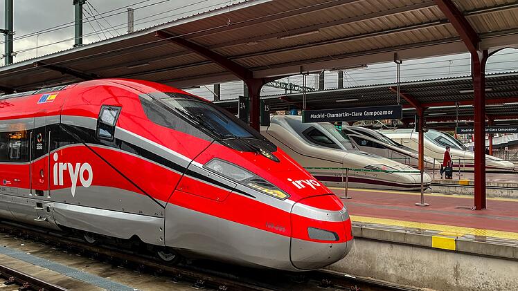 Italienischer Hochgeschwindigkeitszug Frecciarossa 1000