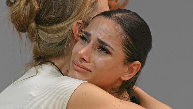 Die vierte Staffel der RTL-Show startet emotional - unter anderem für die ehemalige "Bachelor"-Kandidatin Pamela Ghazal, genannt Pam (Bild).