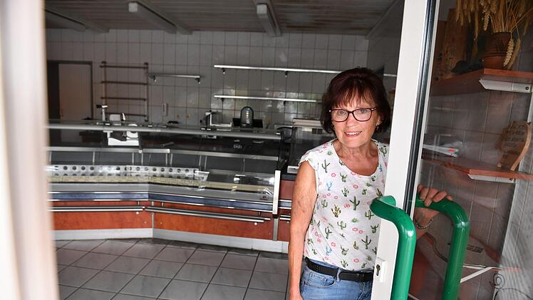 Hildegard Ender hat ihre Metzgerei in Neuensee (Gemeinde Michelau)    im Originalzustand belassen. Foto: Ronald Rinklef