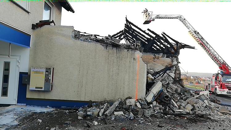 Oberhaid: Frisch renoviertes Sportheim fällt Flammen zum Opfer - nach zwei Jahren Arbeit und viel Herzblut