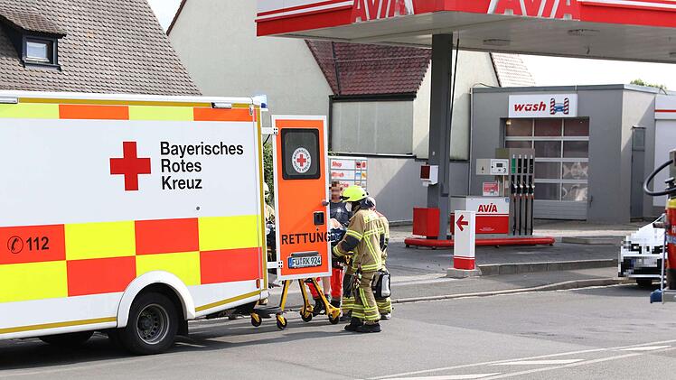 Frontalzusammensto&szlig; zwischen Motorrad und Auto