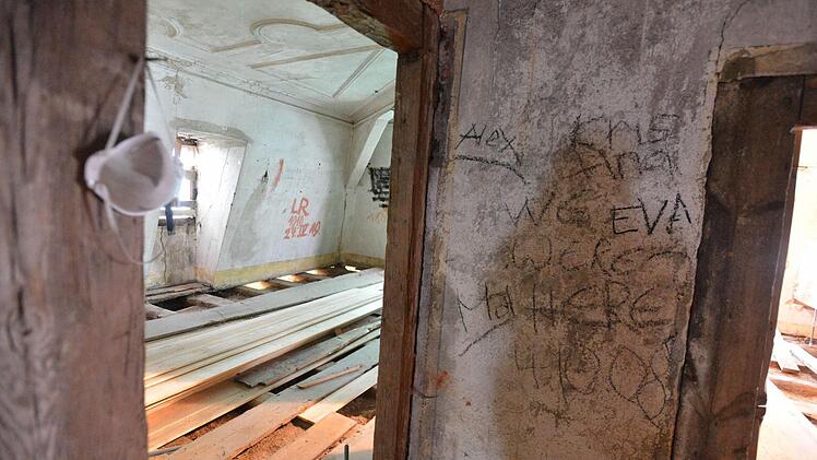 Blick ins Dachgeschoss, wo eine Wohnung entsteht.