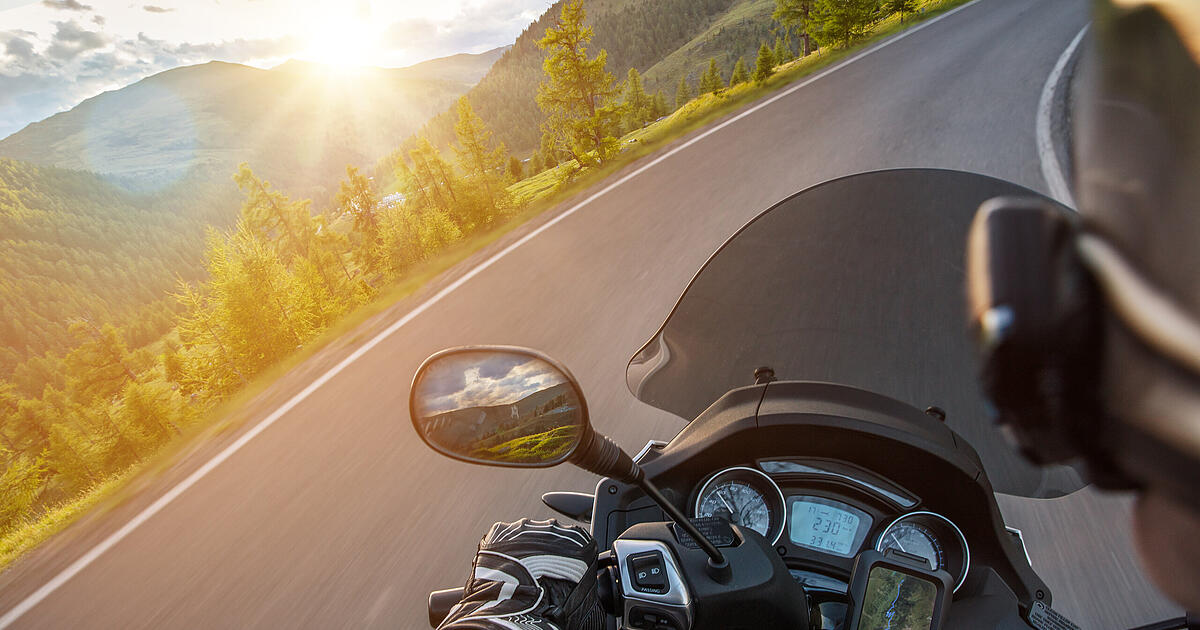 Oberbayern: Motorradfahrer (20) bei Frontalkollision tödlich verletzt