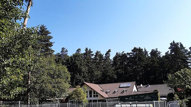 Auch die Aufwendungen f&uuml;r den Unterhalt des Tierheims steigen, unter anderem wegen der deutlich h&ouml;heren Energiepreise. Dazu kommen h&ouml;here Kosten f&uuml;r die Betreuung der Fundtiere, deren Zahl durch mehrere Animal-Hoarding-F&auml;lle drastisch gestiegen ist.