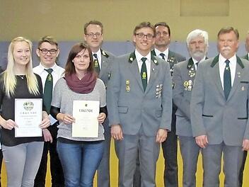 Die Schützengesellschaft 1354 Coburg zeichnete bei ihrer Hauptversammlung am Donnerstag zahlreiche Mitglieder für ihre sportlichen Erfolge aus.  Foto: Martin Koch