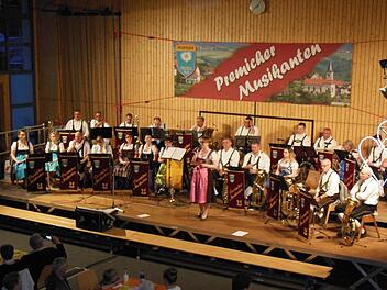 Die Premicher Musikanten begeisterten die Zuhörer mit ihren musikalischen Darbietungen. Foto: Bernd Büttner