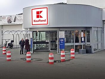 Kaufland will den Kulmbacher Real-Markt übernehmen. Foto: A.Hartmann/ Montage: Dagmar Klumb