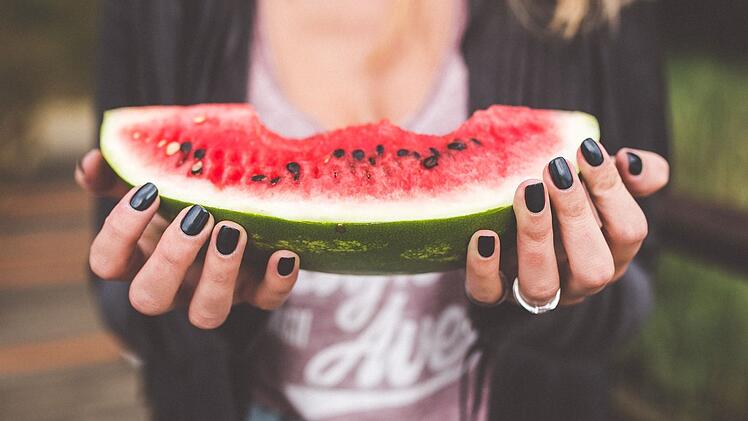 Jeder liebt das rote Fruchtfleisch, doch was kann man noch so von der Melone essen?