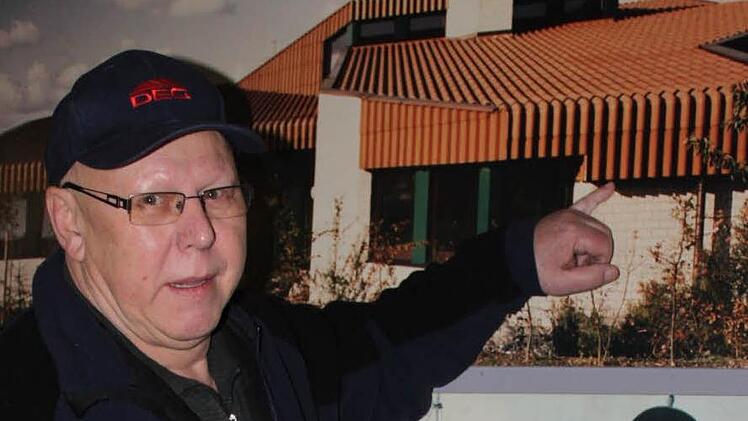 Dächer bestimmen schon seit Jahrzehnten seinen Berufsalltag: Der Obermeister der Dachdecker-Innung, Gerd Ströhlein. Foto: Veronika Schadeck