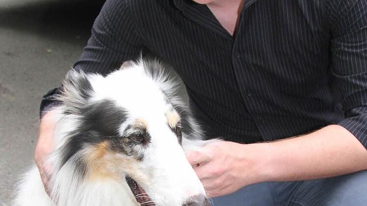 Für Philipp Roth gehört ein Besuch beim Tierheimfest dazu, denn auch Familienhund "Rex" ist aus dem Tierheim - ein echter amerikanischer Collie.