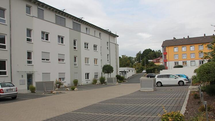 Horst Hanna hat in Kronach unweit des Schwimmbades "Crana Mare" mit dieser Anlage Wohnraum geschaffen. Foto: Veronika Schadeck