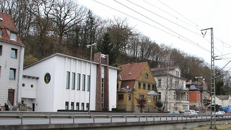 Der Neue Weg zwischen Frankenbrücke und Judenbergunterführung. Hier versuchte die junge Frau, sich vor dem Vergewaltiger in einen Hauseingang zu flüchten. Foto: Ulrike Nauer