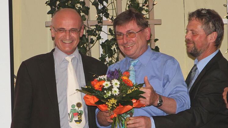 Das neue Führungsduo Wilhelm Schneider und Peter Kirchner mit Fachberater Guntram Ulsamer (von links).