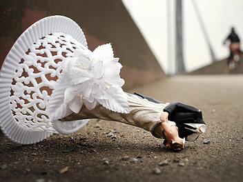 In NRW ist eine Hochzeit aus dem Ruder gelaufen. Symbolfoto: Martin Gerten/dpa