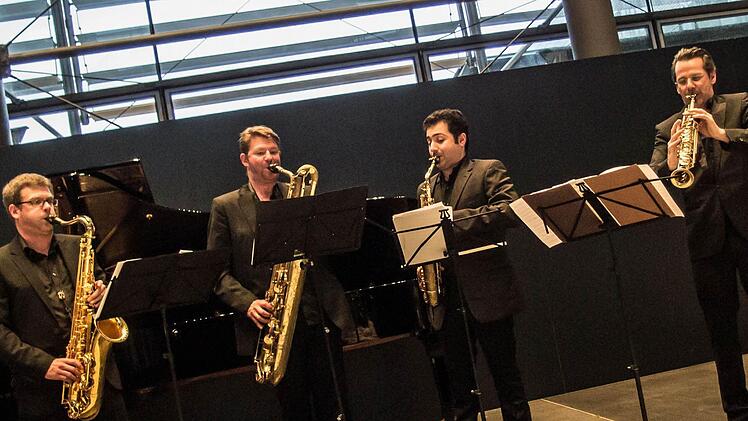 Zum Saison-Ausklang begeisterte das Alliage-Quintett beim Coburger "Verein" (von links) Foto: Jochen Berger