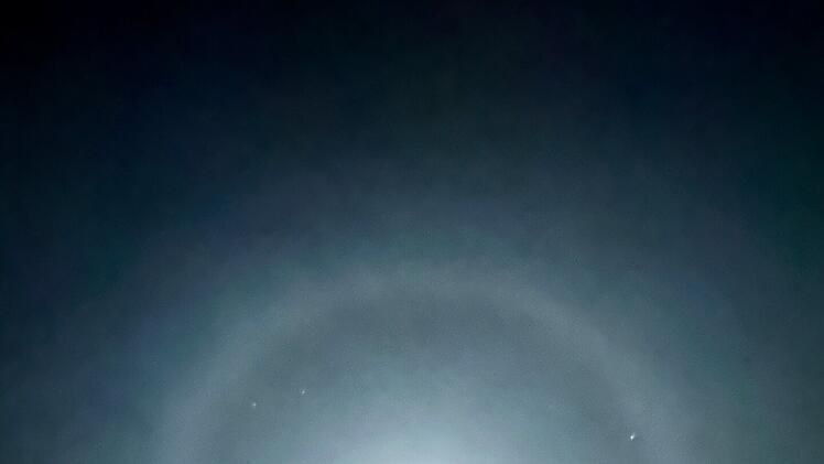 Halo-Mond über Kulmbach