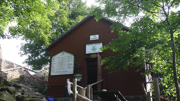 F&uuml;r die Milseburgh&uuml;tte ist Schluss. Verein Natur- und Lebensraum