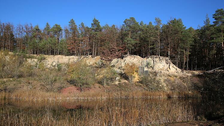 Die Rote Grube der Tongruben bei Muggenbach