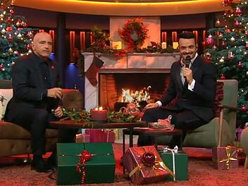 Die große Weihnachtsshow Anteilnahme in besinnlichem Rahmen: Bei "Die große Weihnachtsshow" mit Giovanni Zarrella dachte Ehrengast Eros Ramazzotti (links) an den erkrankten Thomas Gottschalk und schickte herzliche Genesungswünsche.