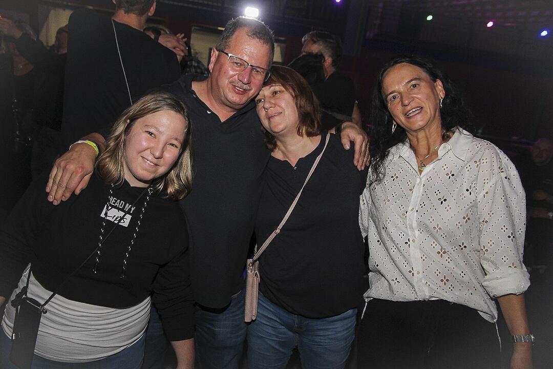 Party und Tanz in der Dreifachhalle