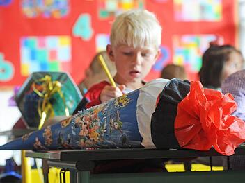 Schulebeginn: Der so genannte Ernst des Lebens beginnt an diesem Donnerstag für die bayerischen Schülerinnen und Schüler. Foto: Armin Weigel/dpa