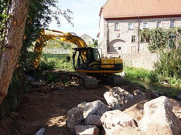 Gegenüber dem Museum wird gebaggert.Foto: Arkadius Guzy
