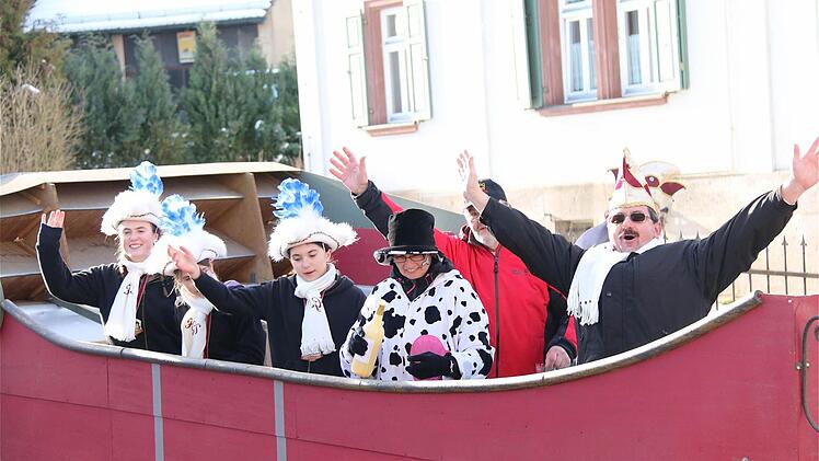 Faschingszug Schwärzelbach  Foto: Gerd Schaar
