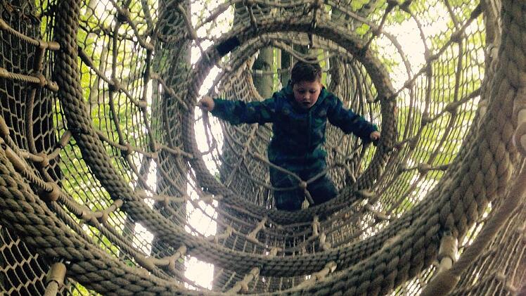 Outdoor-Erlebnisse für Familien, wie hier am Farnsberg, möchte künftig auch der Markt Wildflecken schaffen. Foto: Sebastian Schmitt-Mathea
