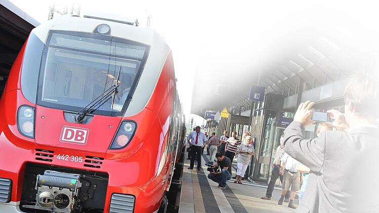Als der Passagier seinen Freunden die Tür aufhalten wollte, schubste der Bahnmitarbeiter ihn in den Zug. Die Situation eskalierte ziemlich schnell. Symbolbild: Michael Gründel